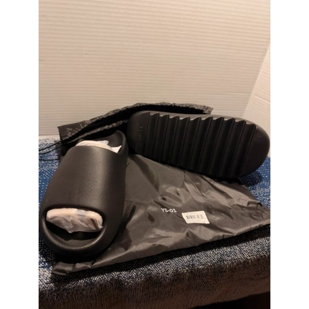YZY YS-01 Black Slides Foam Slip-On Sandals With Storage Bag